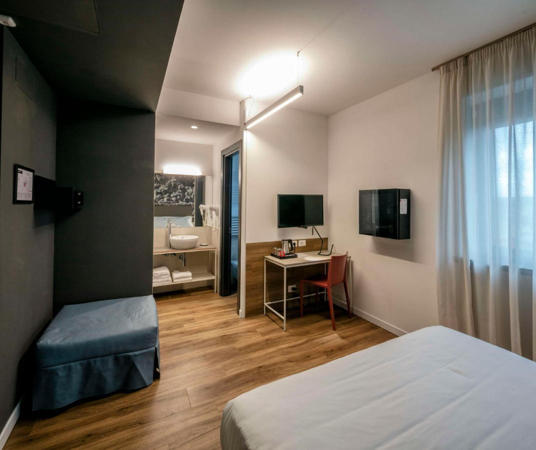 Best Western Hotel Corsi Torrimpietra Exterior foto